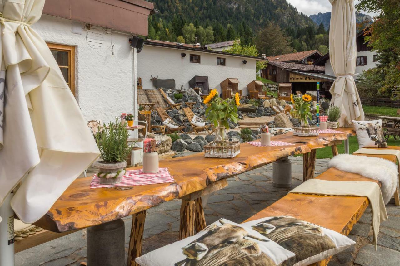 Hotel Zur glücklichen Kuh Oberstdorf Exterior foto
