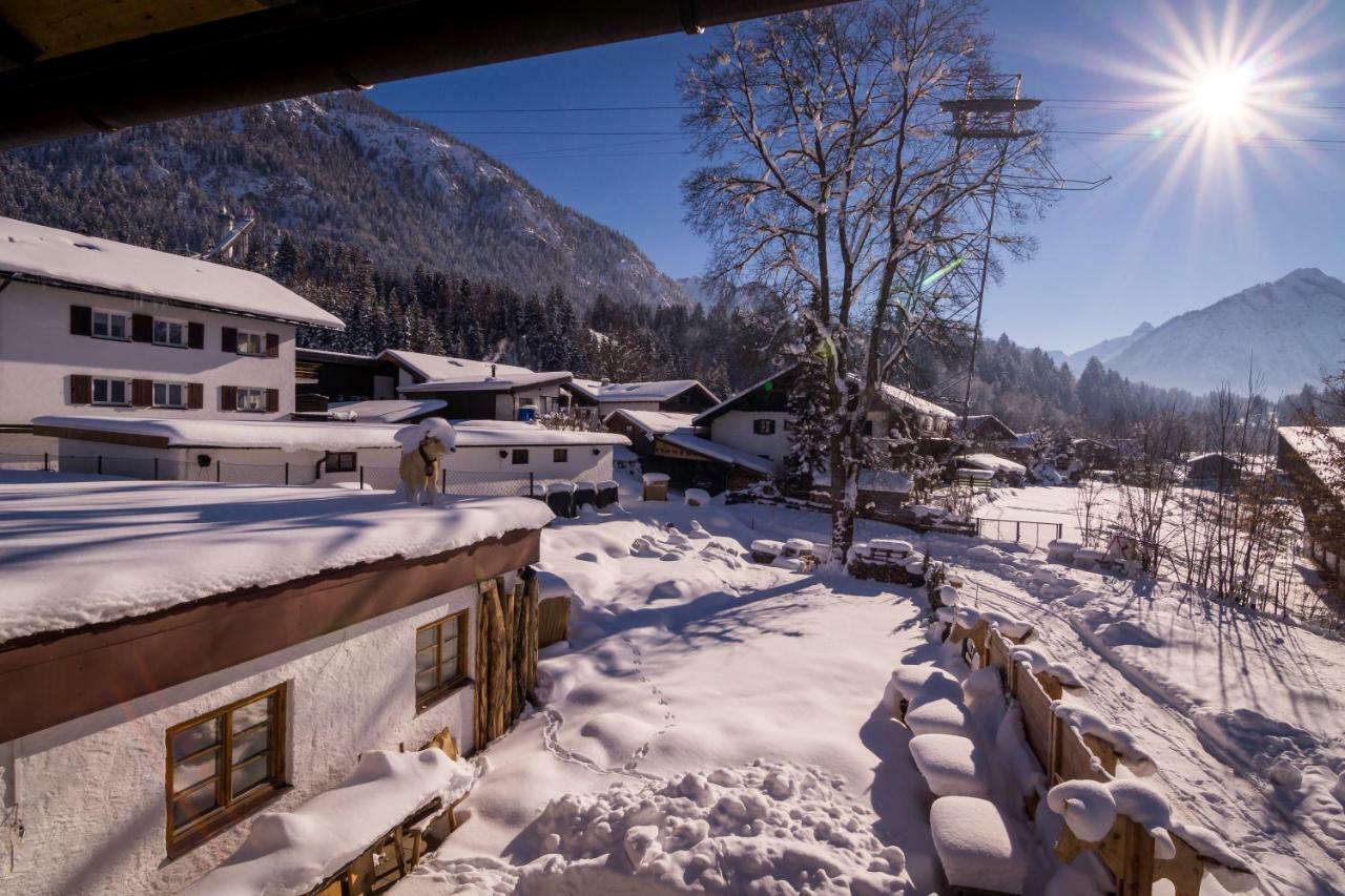 Hotel Zur glücklichen Kuh Oberstdorf Exterior foto